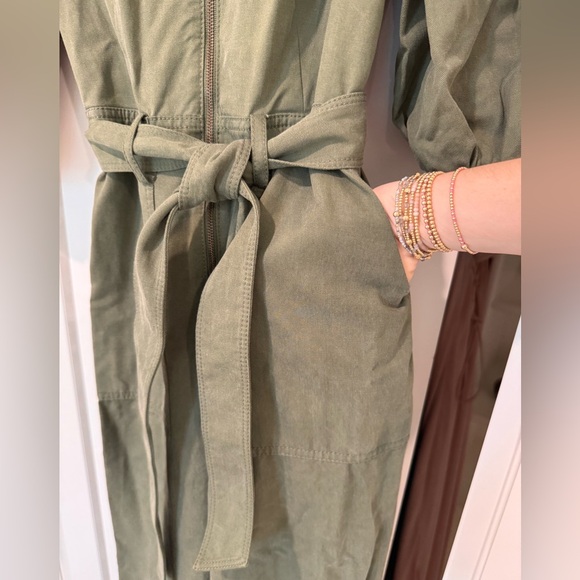 Treasure & Bond Green Zip Front Puff Sleeve Jumpsuit - Picture 5 of 10